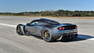 image 31 300x169 Hennessey Venom stanovilo nový rychlostní rekord   435.3 km/h
